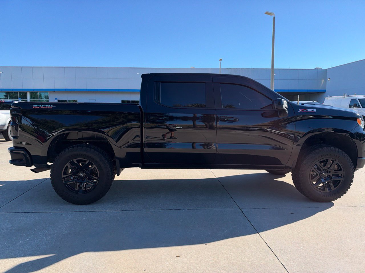 Used 2023 Chevrolet Silverado 1500 LT Trail Boss AWD/4WD image 6