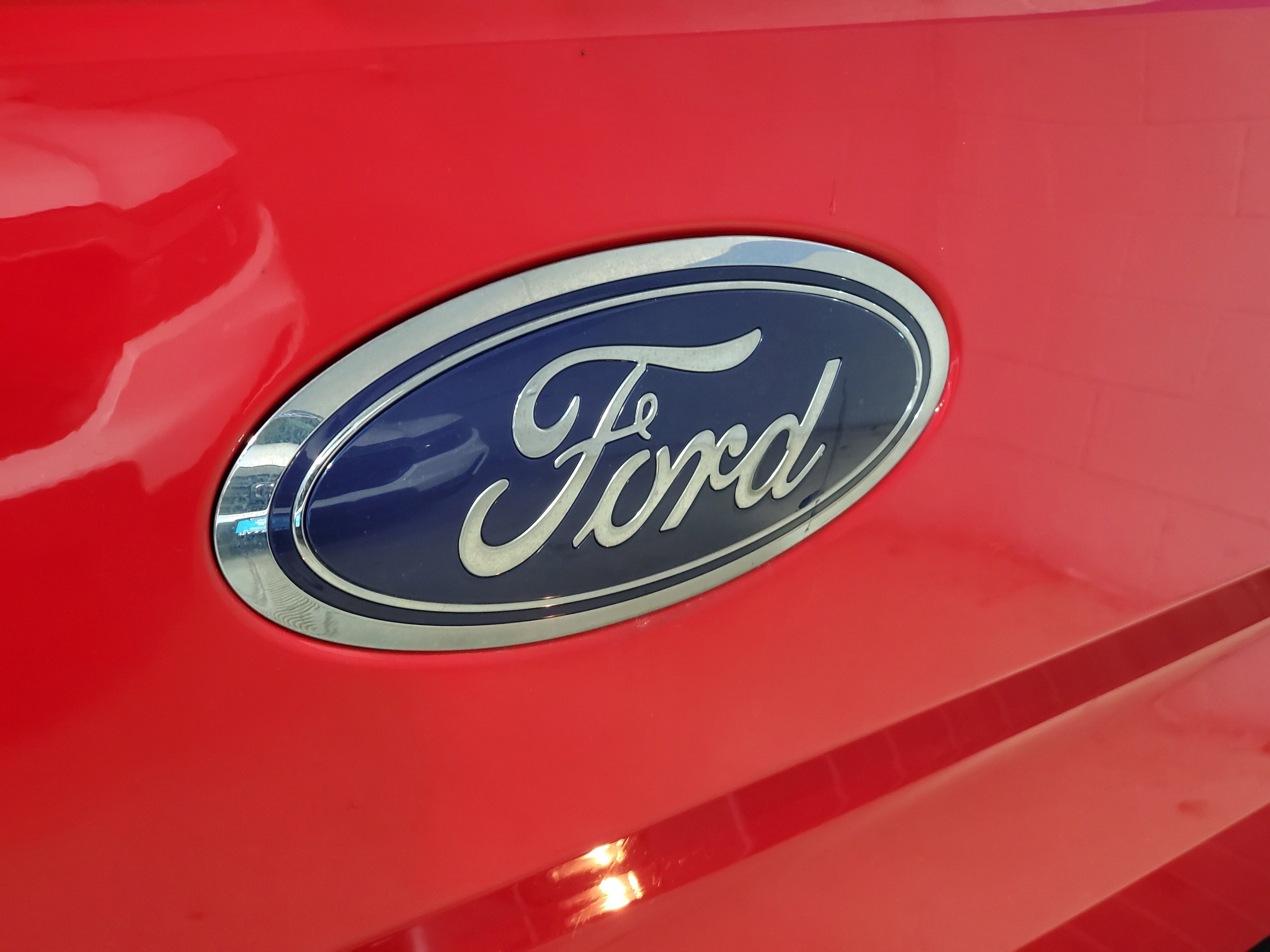 Used 2015 Ford F150 XLT w/ Equipment Group 301A Mid AWD/4WD image 11