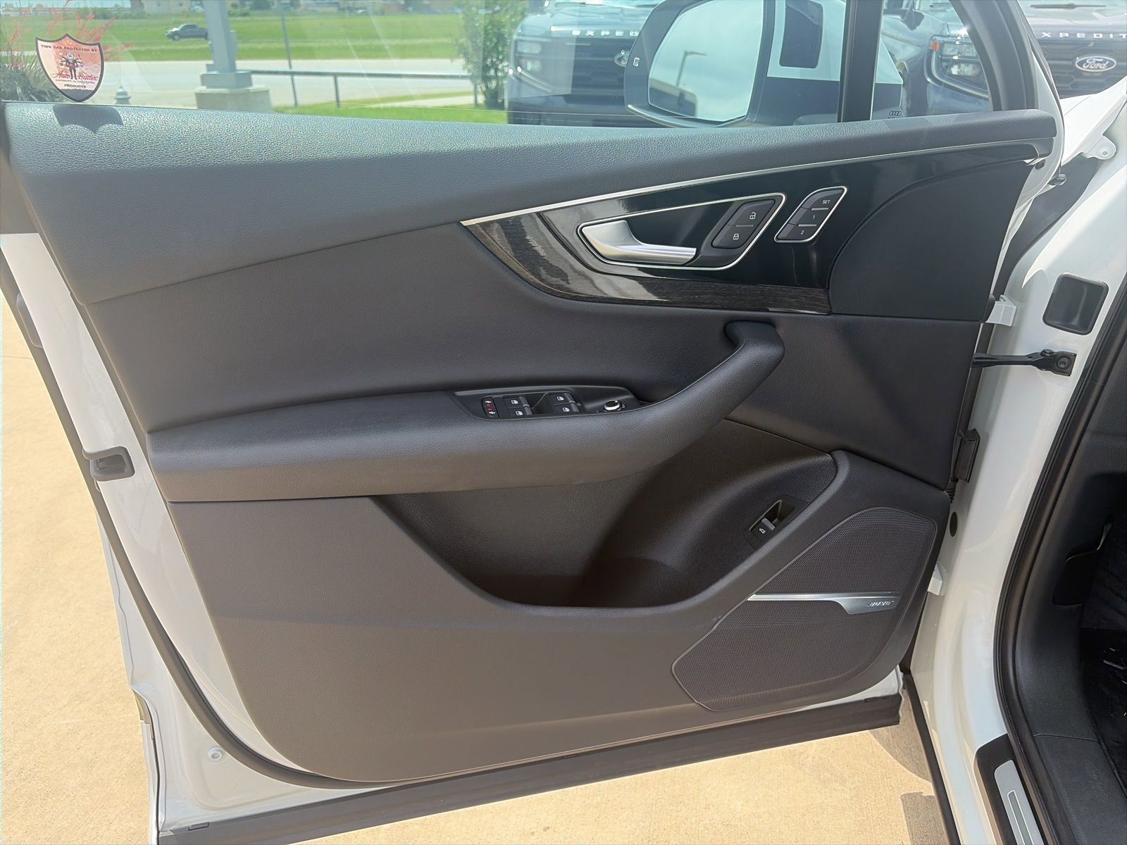 Used 2018 Audi Q7 3.0T Prestige image 12