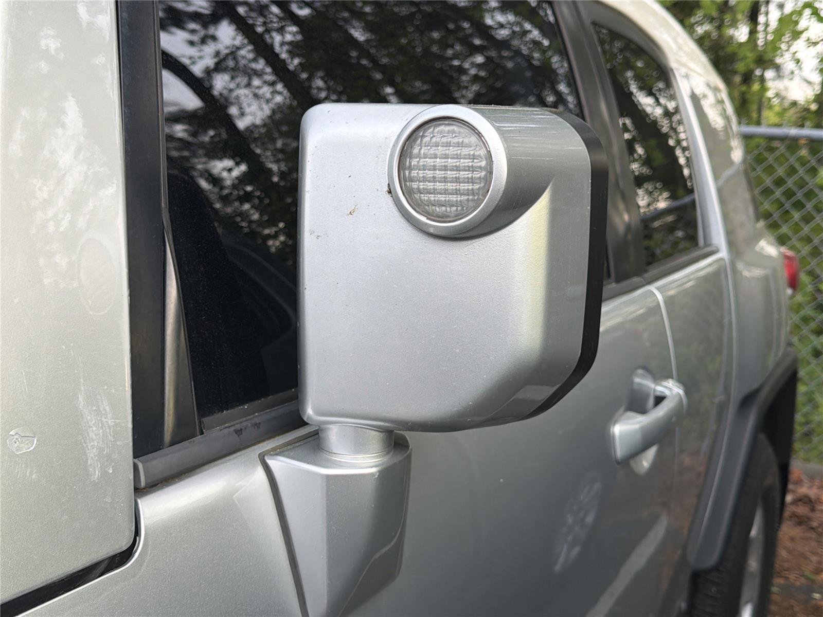 Used 2008 Toyota FJ Cruiser 2WD image 10