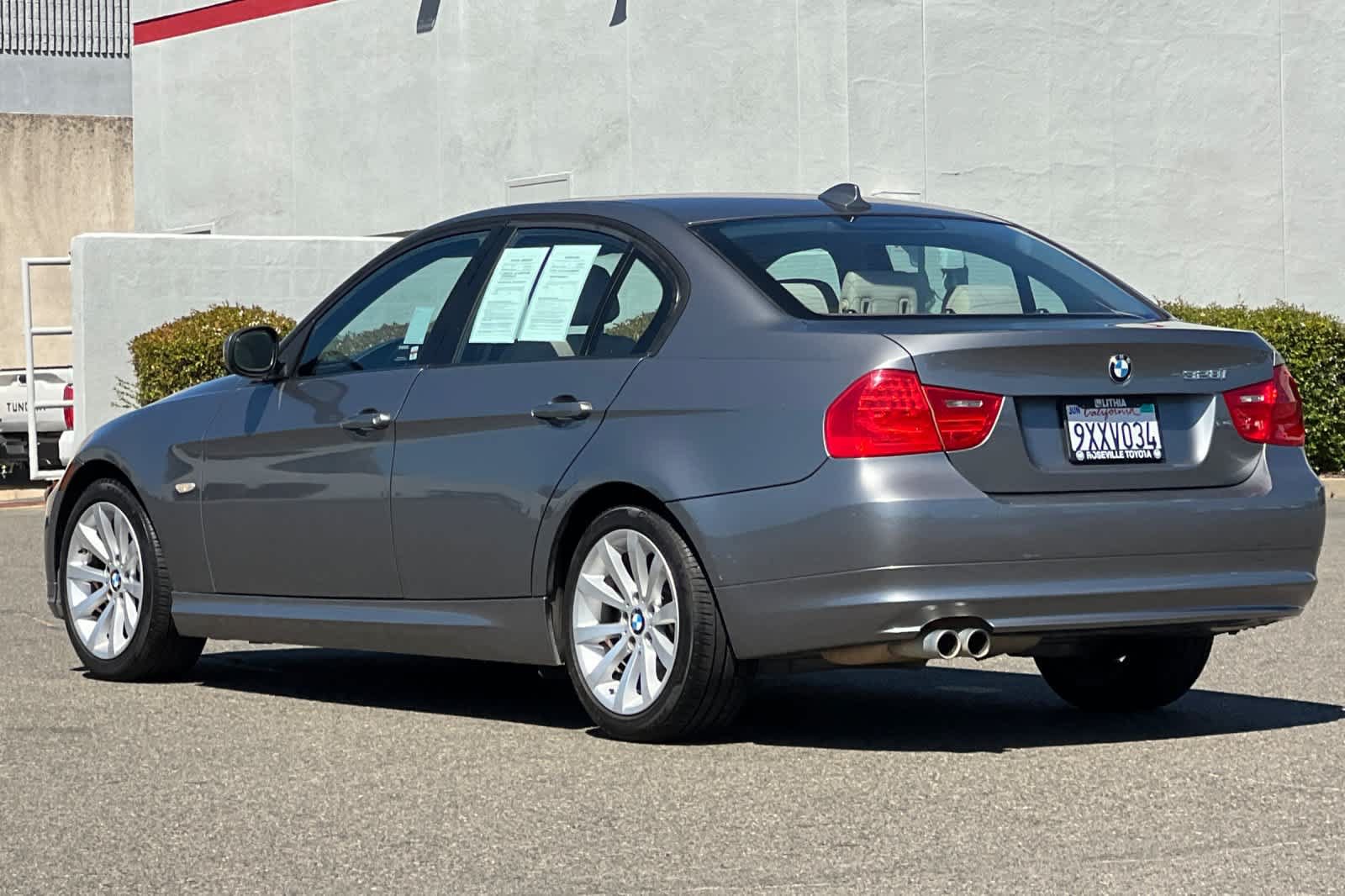 Used 2011 BMW 328i Sedan RWD image 7