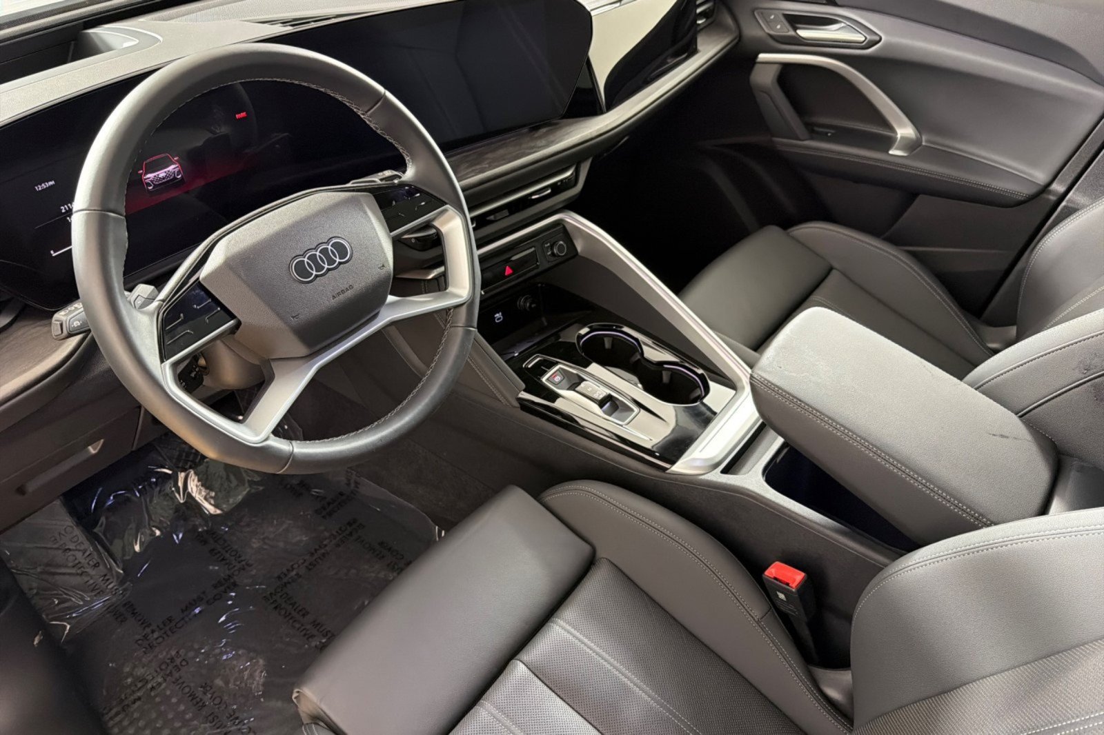 Used 2025 Audi Q5 Premium Plus w/ Premium Plus AWD/4WD image 9