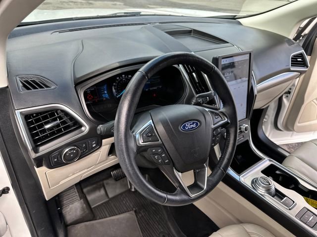 Used 2022 Ford Edge Titanium image 32