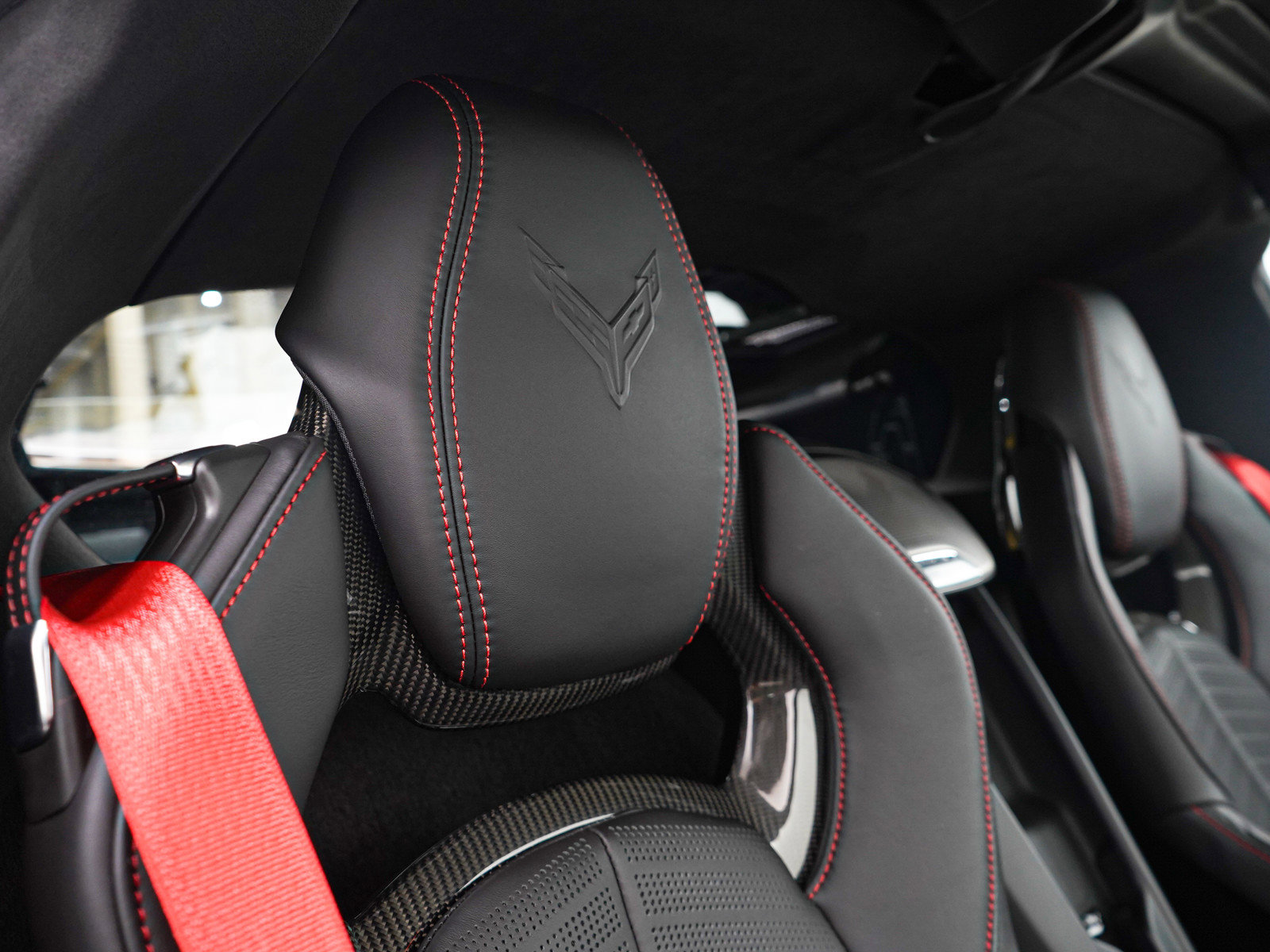 Used 2020 Chevrolet Corvette Stingray Premium Cpe w/ 3LT Preferred Equipment Group RWD image 15