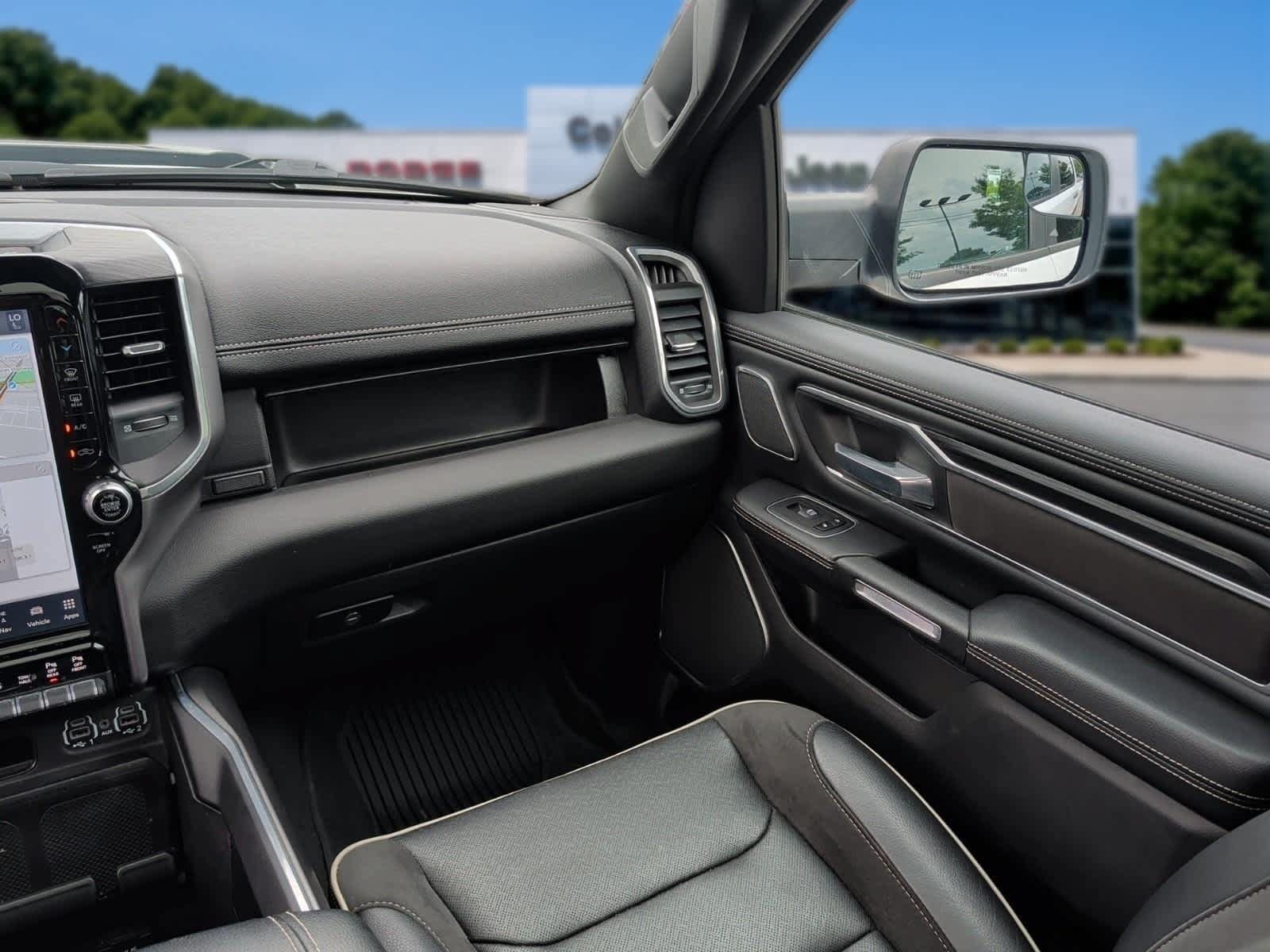 Used 2023 RAM 1500 Laramie AWD/4WD image 35