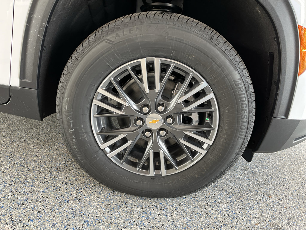 New 2026 Chevrolet Traverse LT FWD image 34