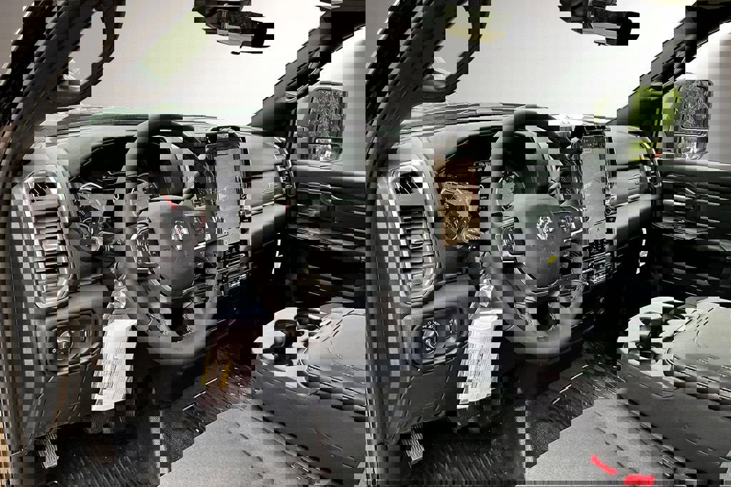 New 2025 RAM 5500 2WD Regular Cab image 7