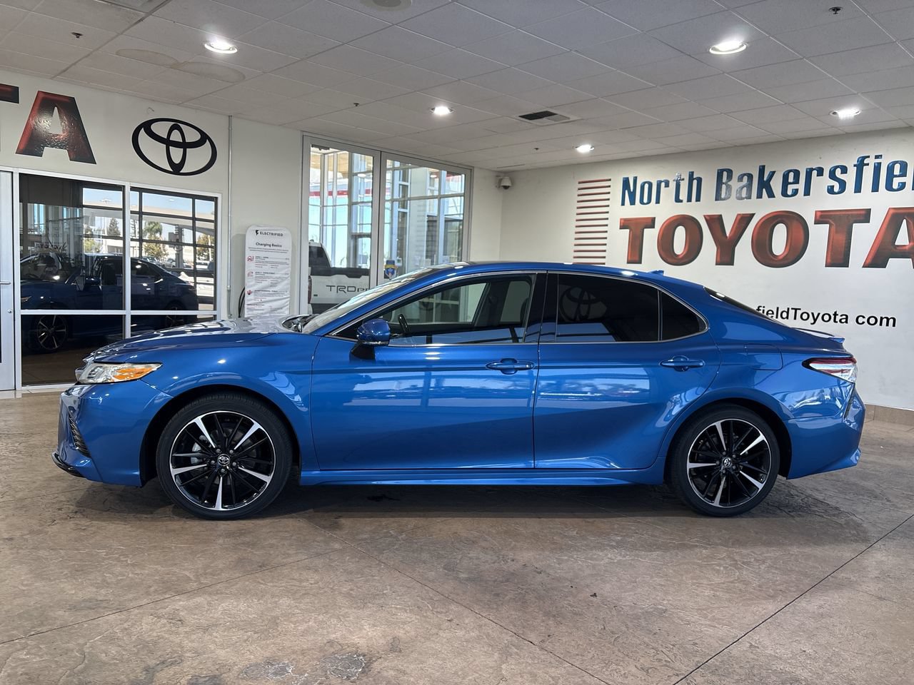 Used 2020 Toyota Camry XSE w/ Protection Package (Q2) FWD image 7