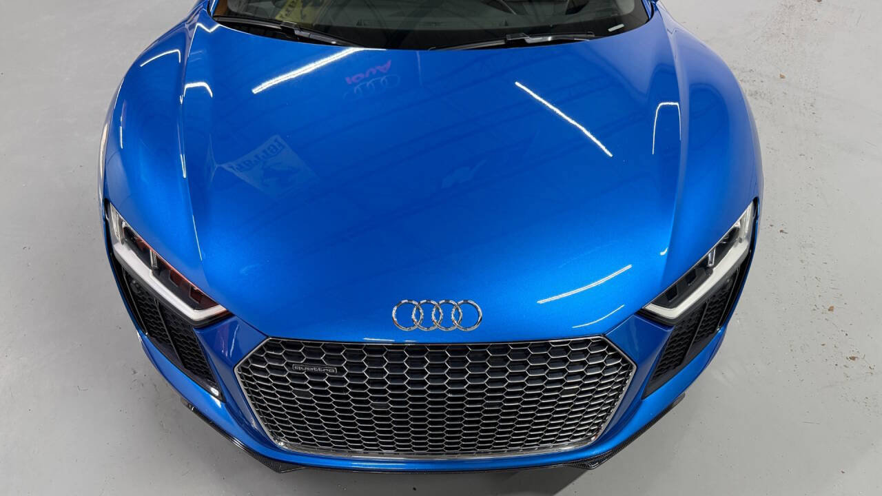 Used 2017 Audi R8 V10 plus w/ Full Leather Package image 39