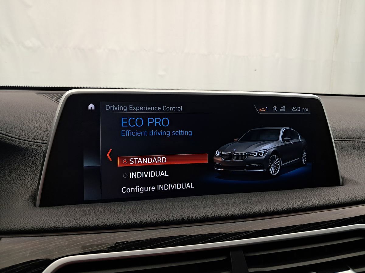 Used 2019 BMW 750i xDrive w/ M Sport Package AWD/4WD image 34