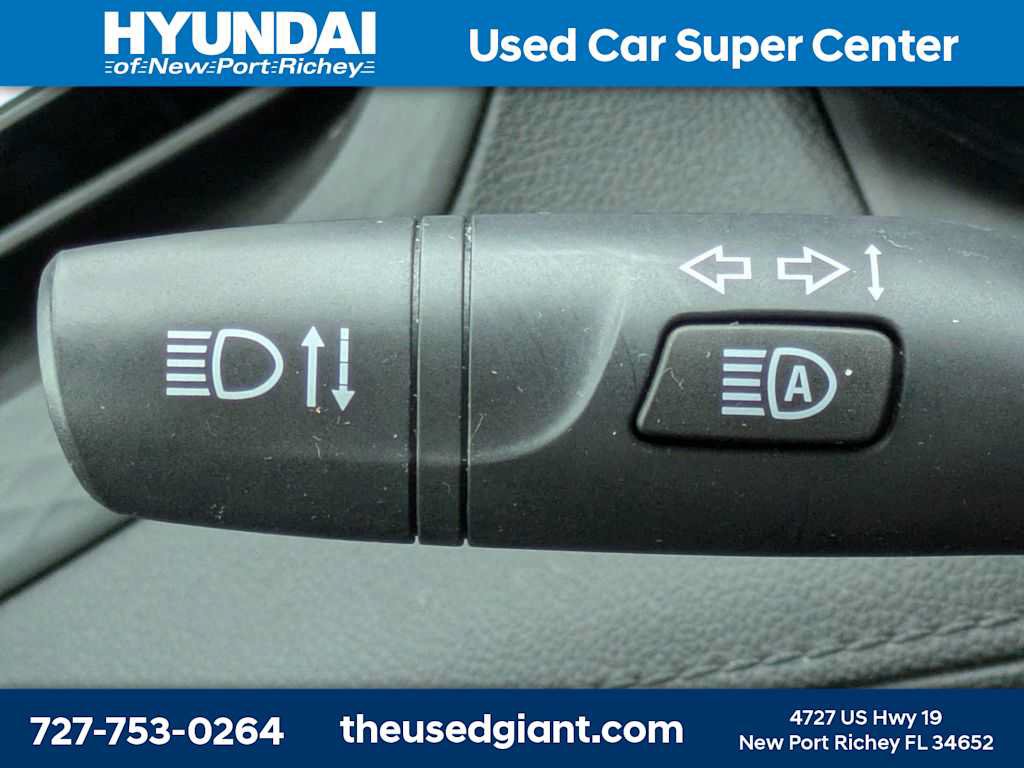Used 2024 Buick Encore GX Sport Touring FWD image 32