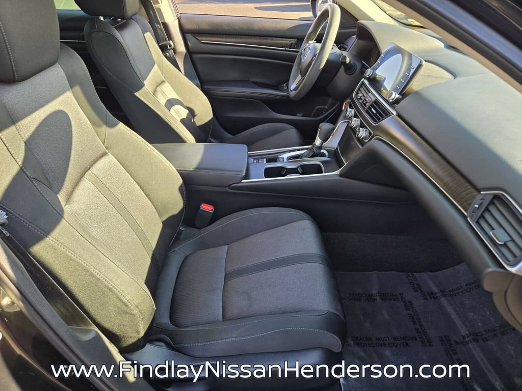 Used 2018 Honda Accord EX image 16