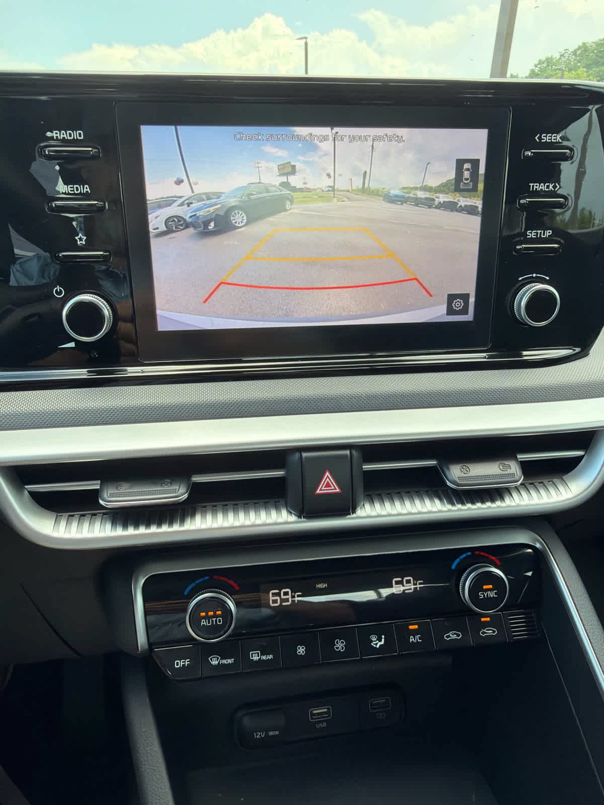 Used 2022 Kia K5 LX FWD image 15
