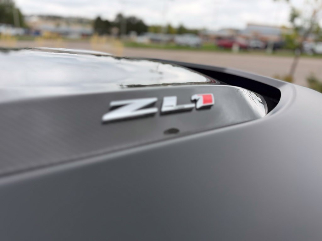 Used 2019 Chevrolet Camaro ZL1 RWD image 32