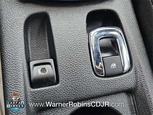 Used 2017 Buick Cascada Premium image 25