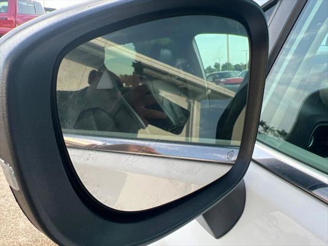 Certified 2023 Chrysler Pacifica Touring-L FWD image 36