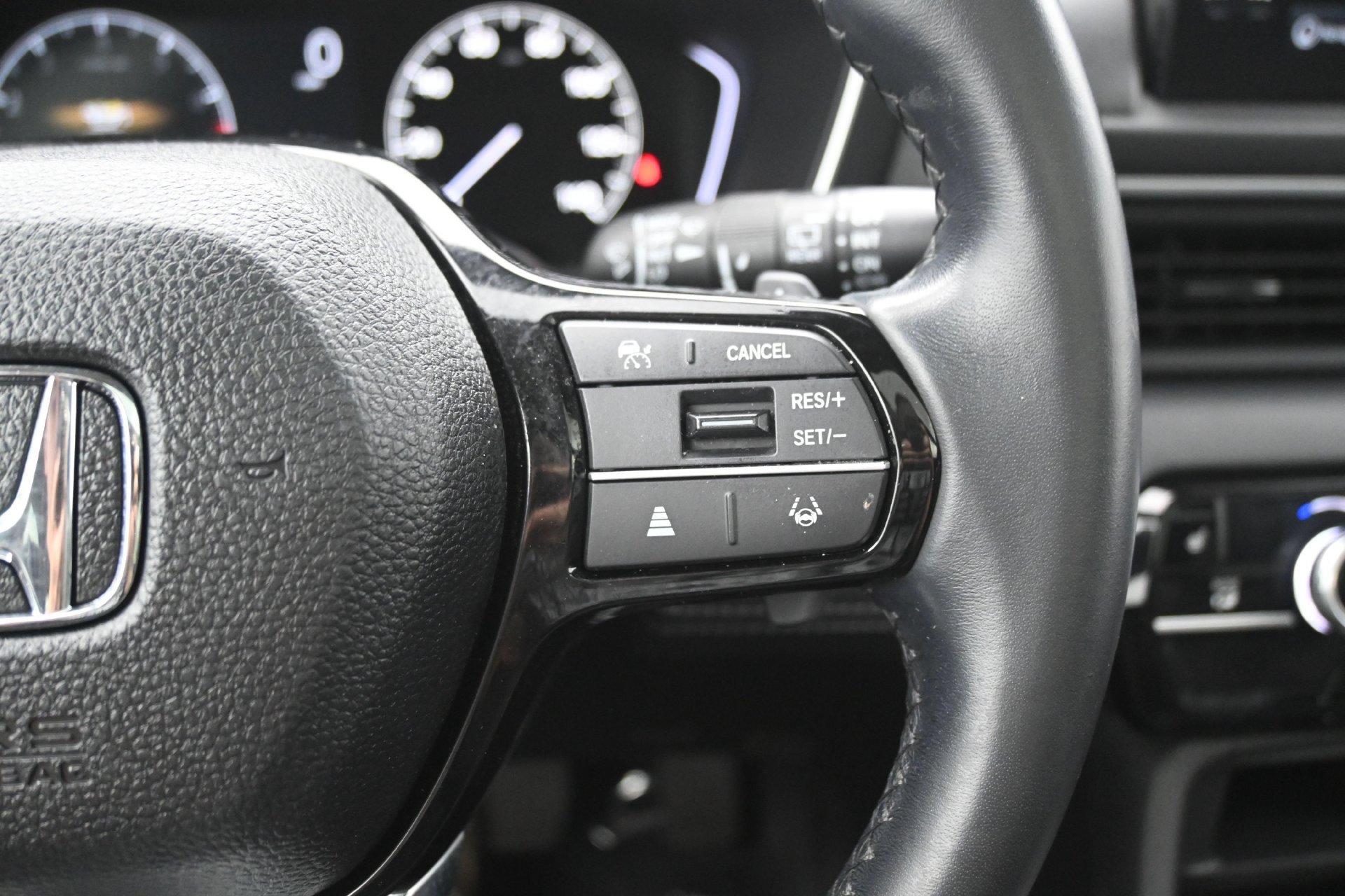 Used 2024 Honda Pilot Touring image 26