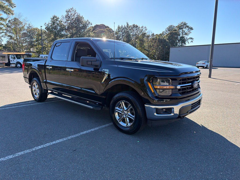 Used 2025 Ford F150 XLT w/ Equipment Group 301A Standard AWD/4WD image 4