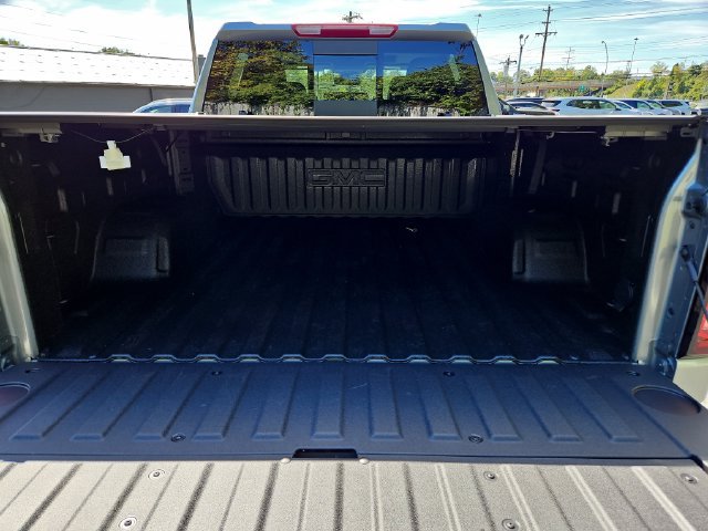 New 2026 GMC Sierra 1500 SLT w/ SLT Premium Plus Package AWD/4WD image 6