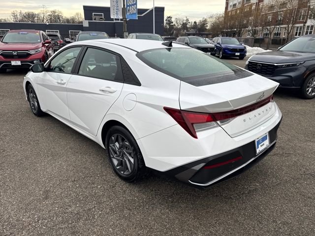 Used 2024 Hyundai Elantra SEL image 16