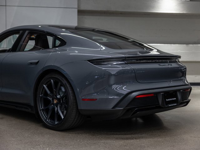 New 2026 Porsche Taycan GTS image 27