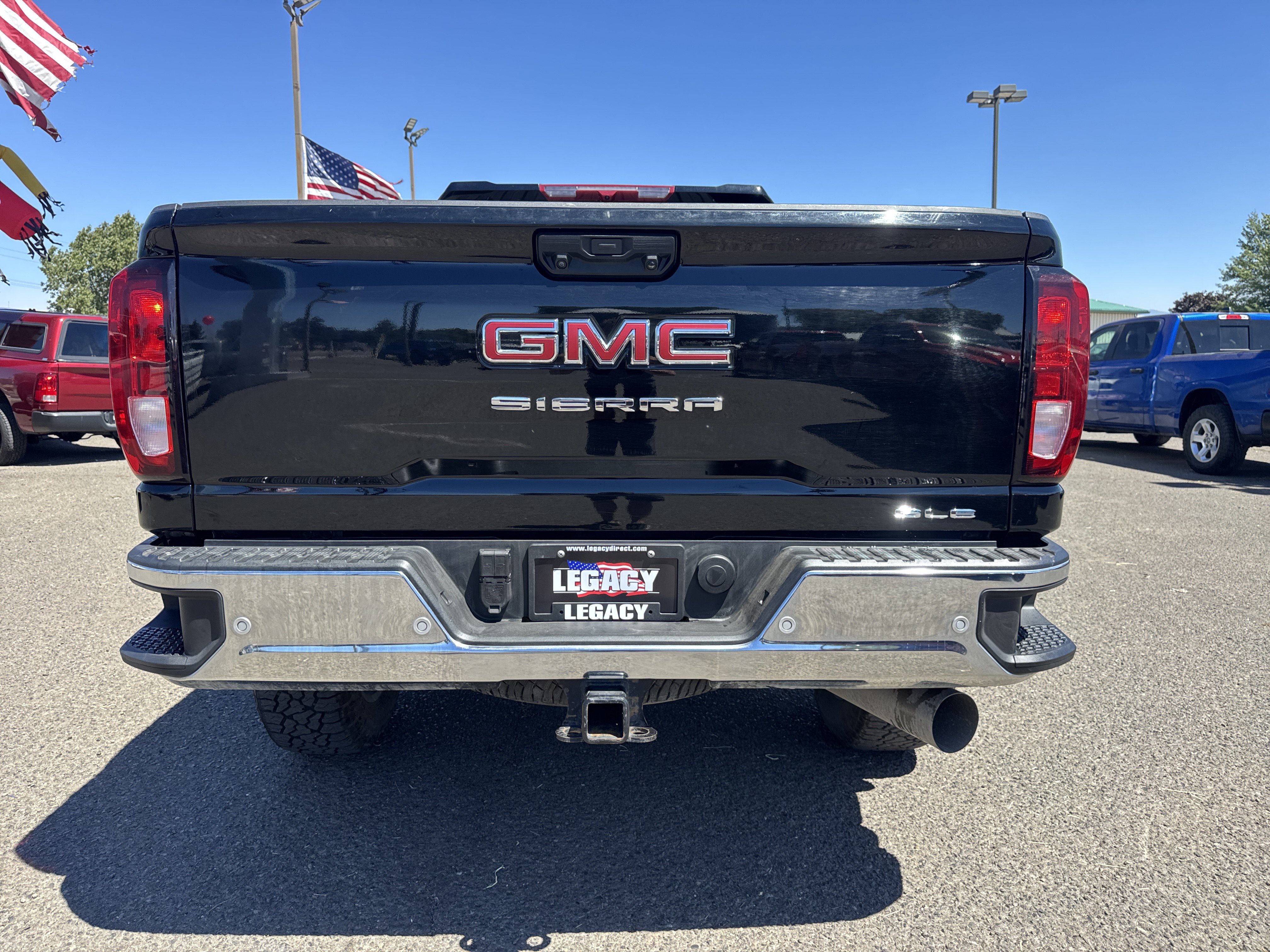 Used 2025 GMC Sierra 3500 SLE AWD/4WD image 4
