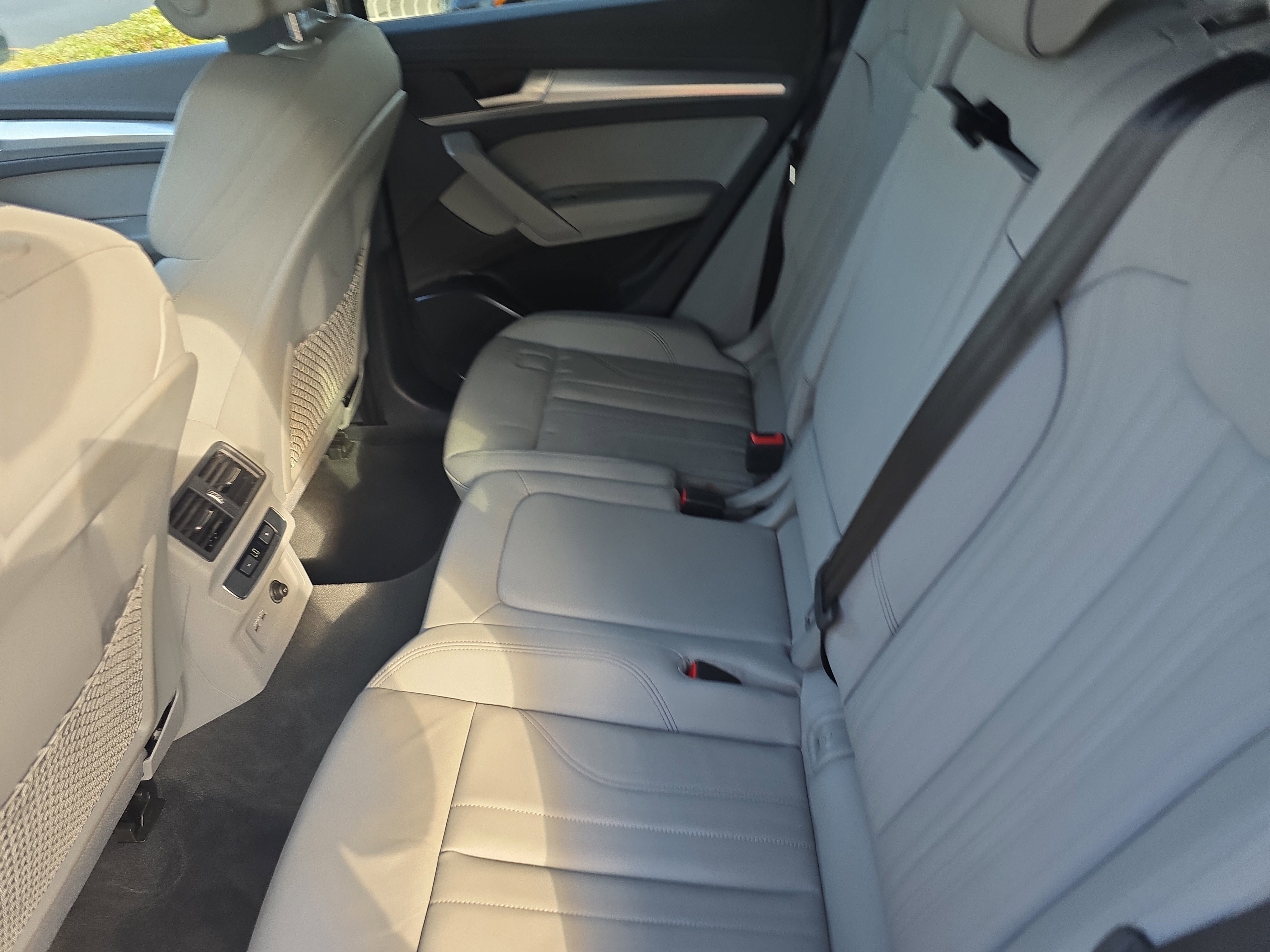 Used 2025 Audi Q5 2.0T Premium image 14