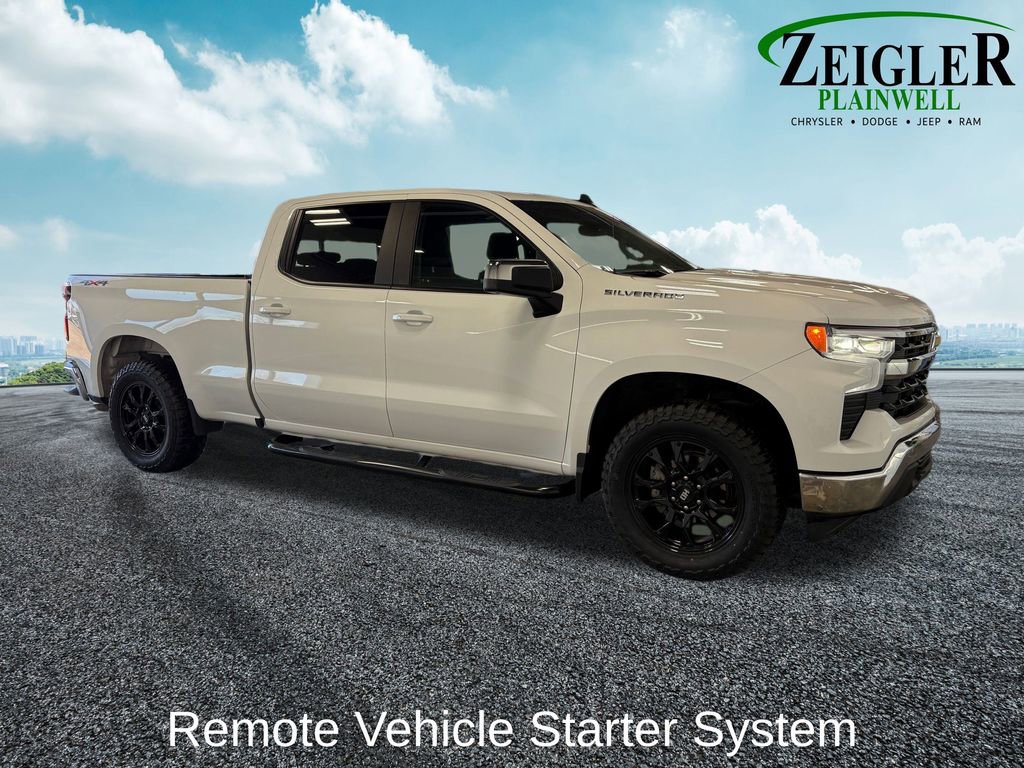Used 2025 Chevrolet Silverado 1500 LT image 9
