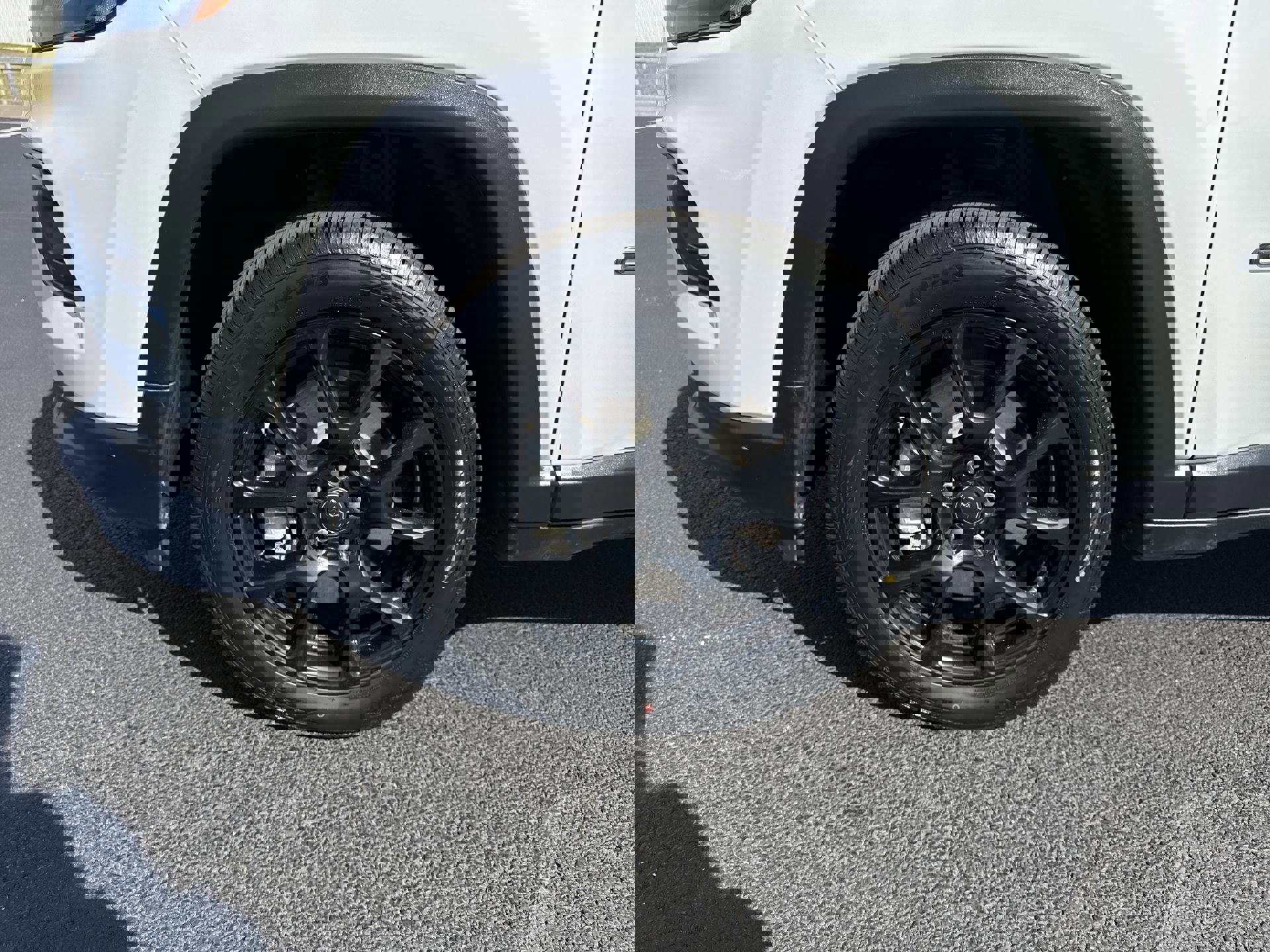 Used 2025 Jeep Compass Latitude w/ Altitude Special Edition image 10