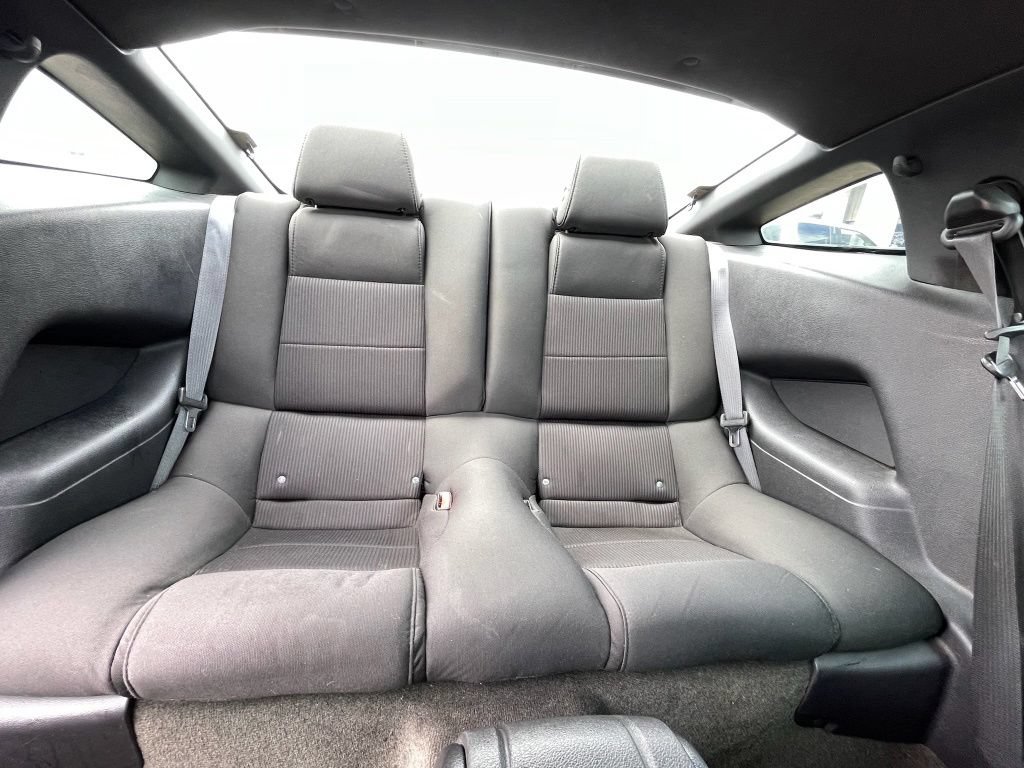 Used 2014 Ford Mustang Coupe RWD image 25