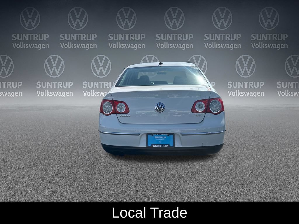 Used 2010 Volkswagen Passat Komfort FWD image 4