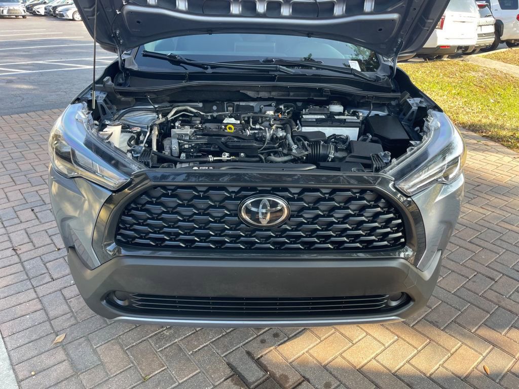 Used 2023 Toyota Corolla Cross LE image 17