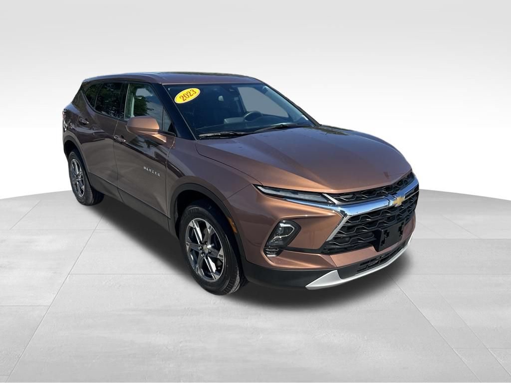 Used 2023 Chevrolet Blazer LT AWD/4WD image 9