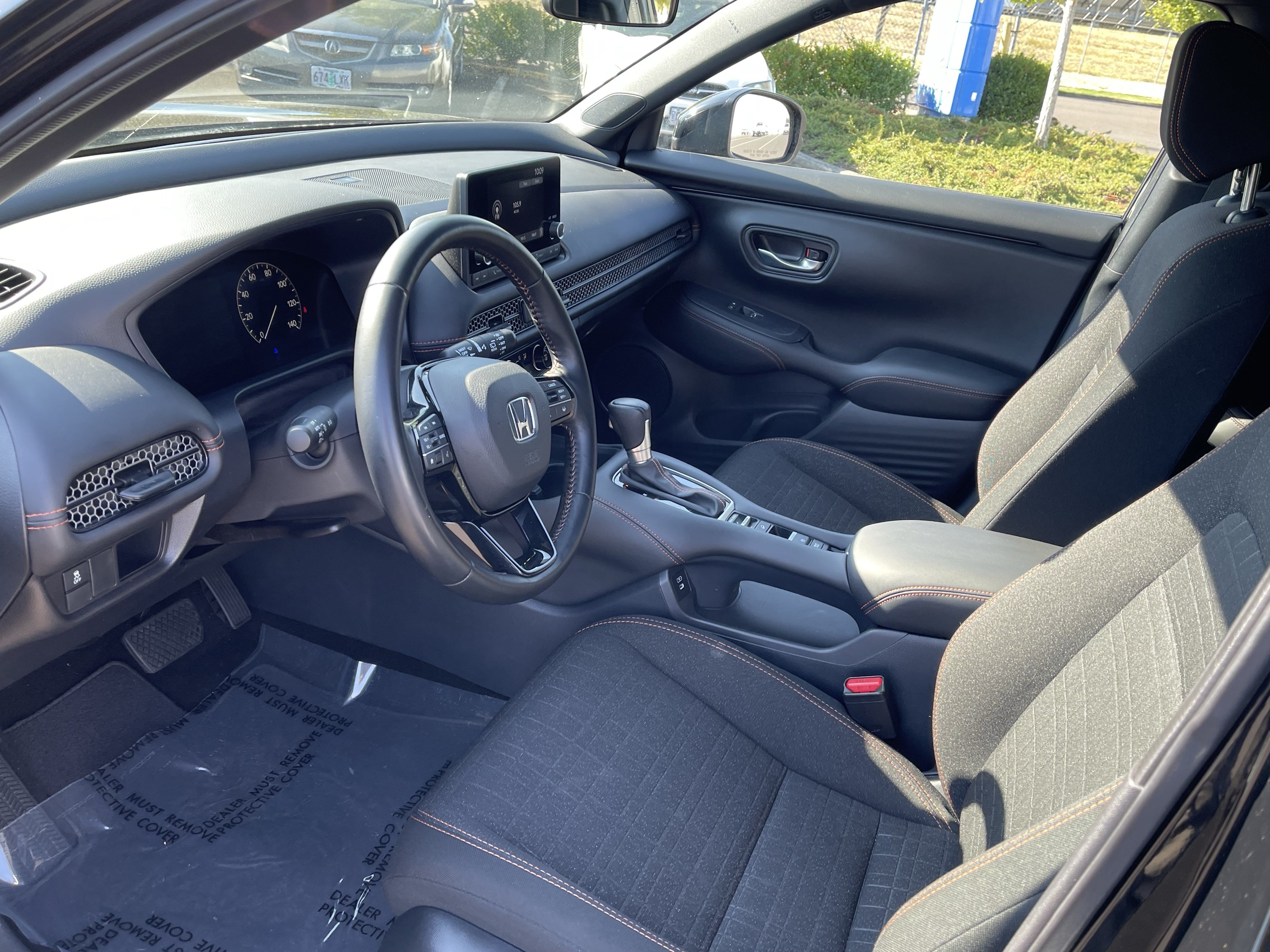 Used 2025 Honda HR-V Sport image 10