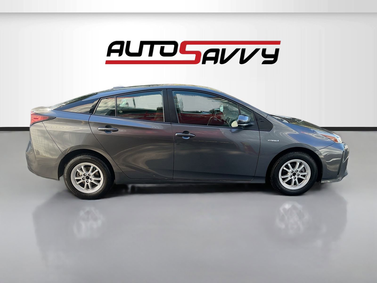 Used 2022 Toyota Prius L Eco image 8