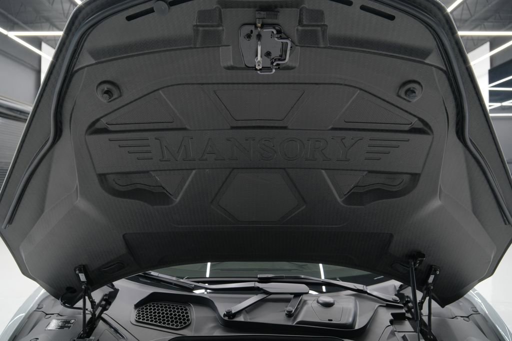 Used 2025 Lamborghini Revuelto image 49