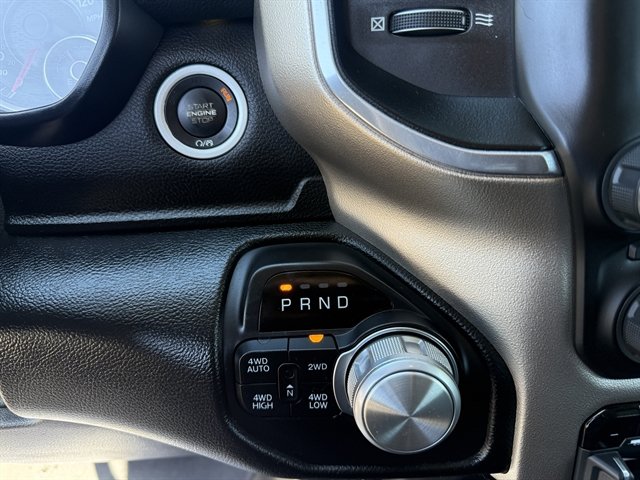 Used 2019 RAM 1500 Laramie AWD/4WD image 32