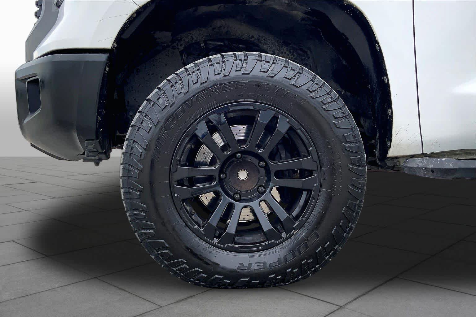 Used 2017 Toyota Tundra SR RWD image 11