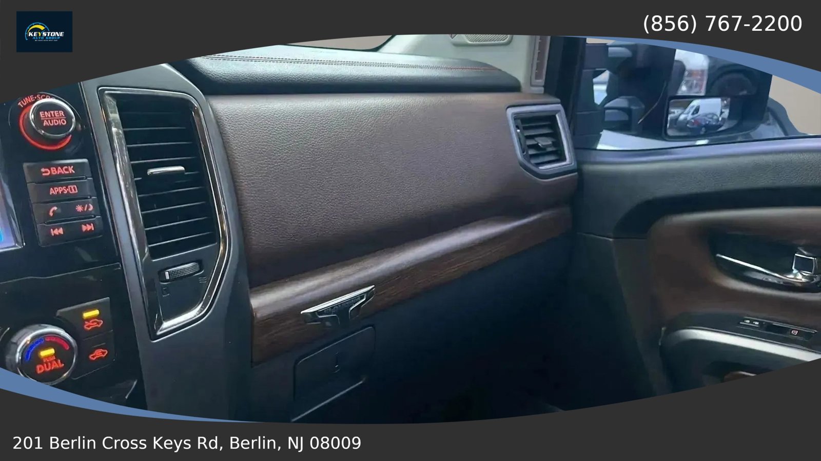 Used 2016 Nissan Titan Platinum Reserve image 25