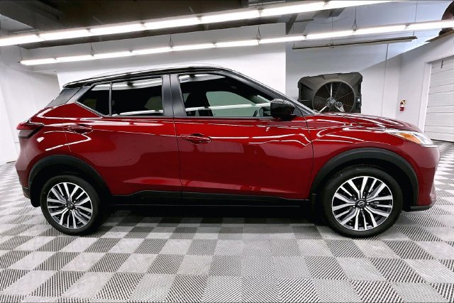 Used 2024 Nissan Kicks SV FWD image 14