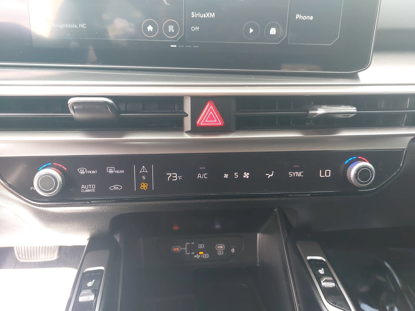 Used 2024 Kia Sorento S w/ Panoramic Sunroof Package FWD image 21