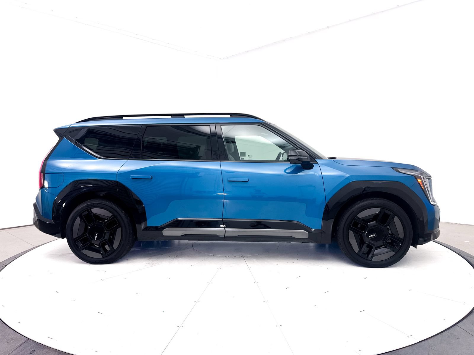 Certified 2024 Kia EV9 GT-Line AWD/4WD image 47