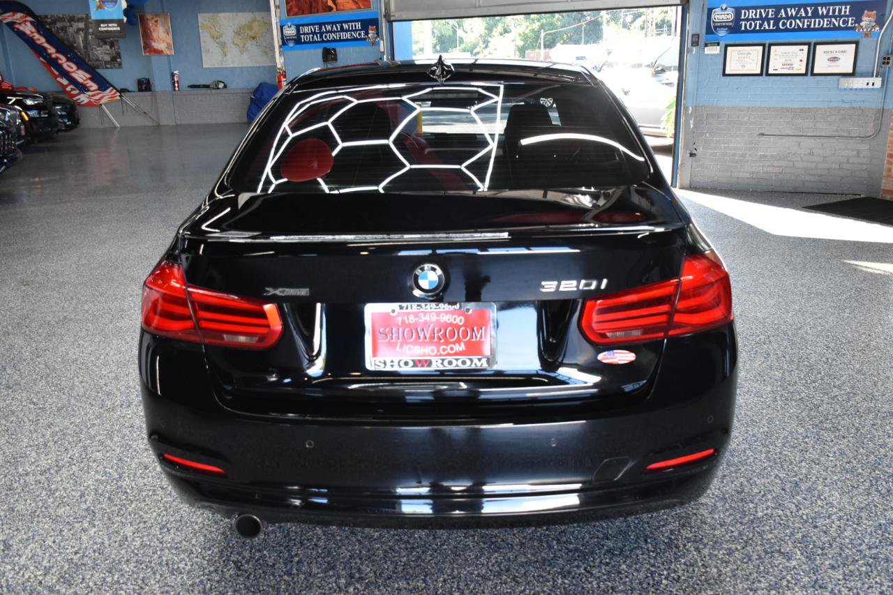 Used 2016 BMW 320i xDrive Sedan AWD/4WD image 5