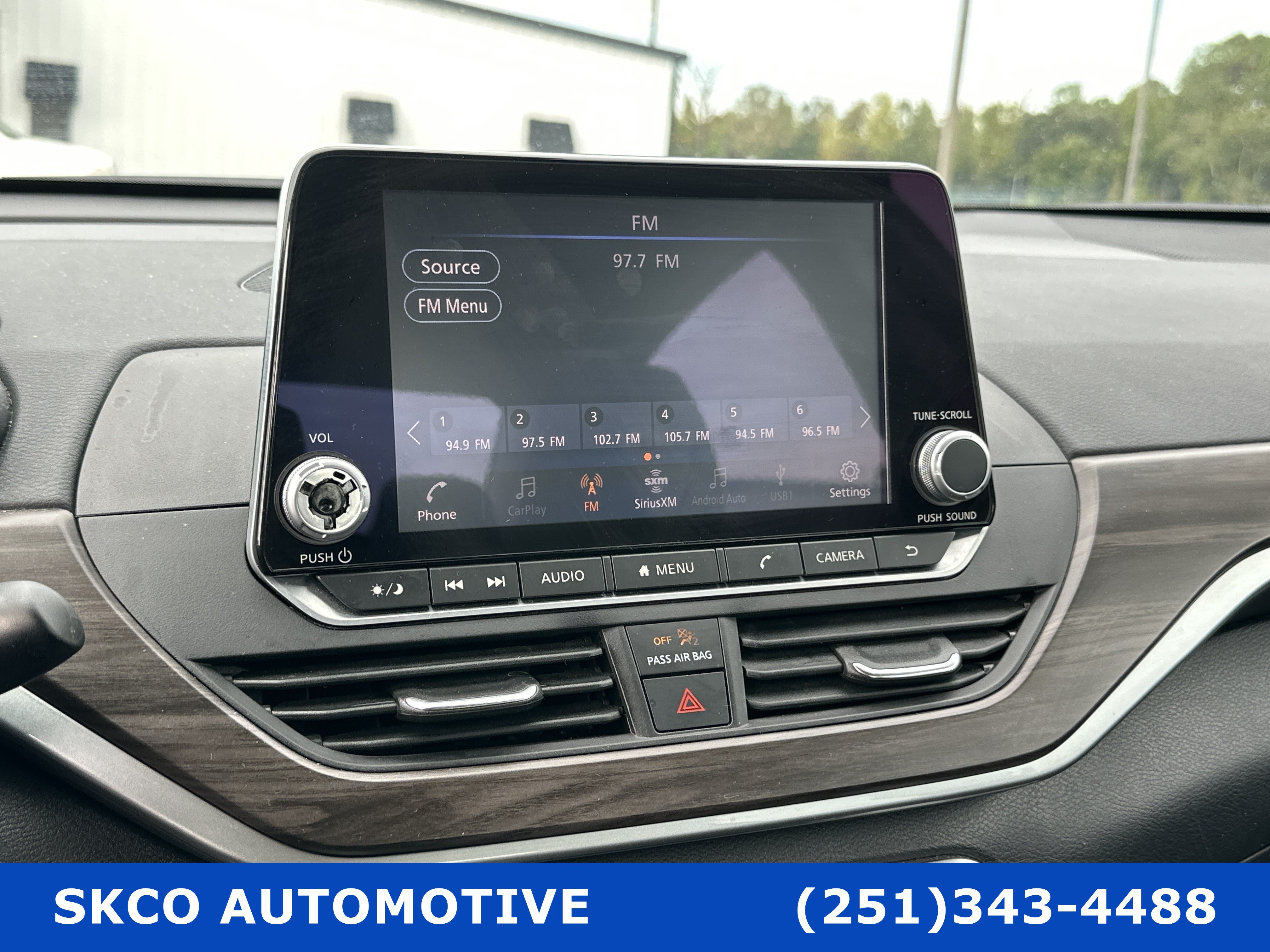 Used 2023 Nissan Altima 2.5 SV FWD image 15