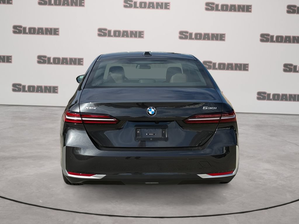 New 2027 BMW 530i xDrive w/ Premium Package AWD/4WD image 4