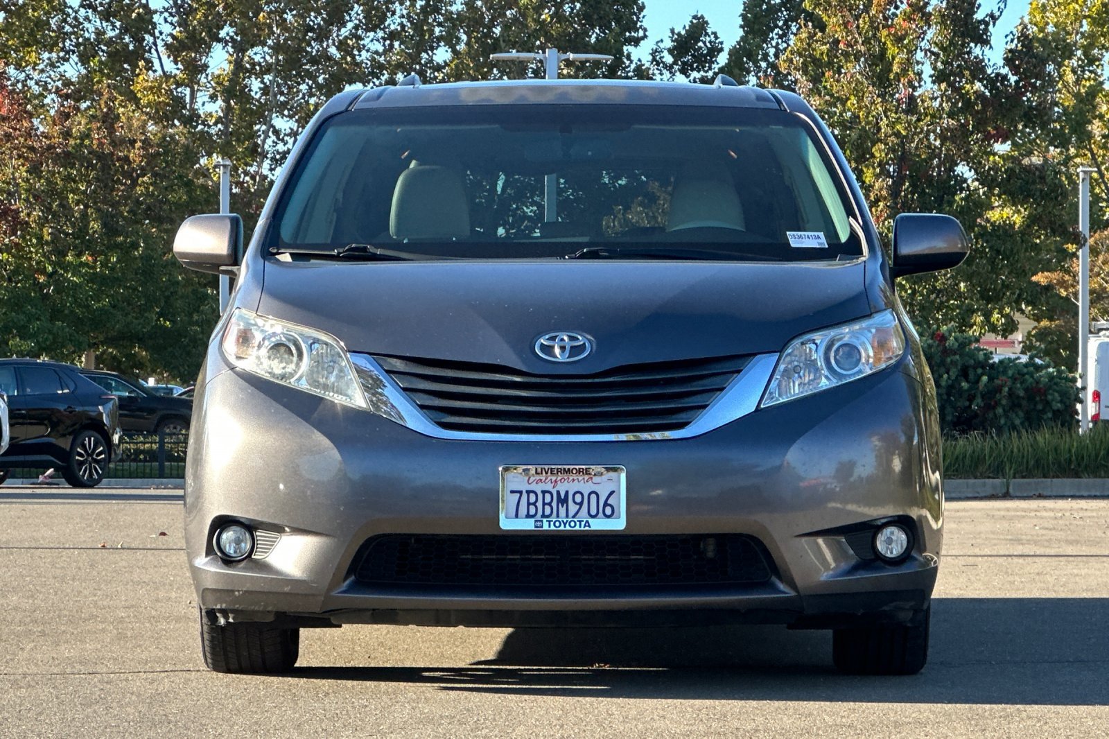 Used 2013 Toyota Sienna XLE w/ Premium Pkg FWD image 9