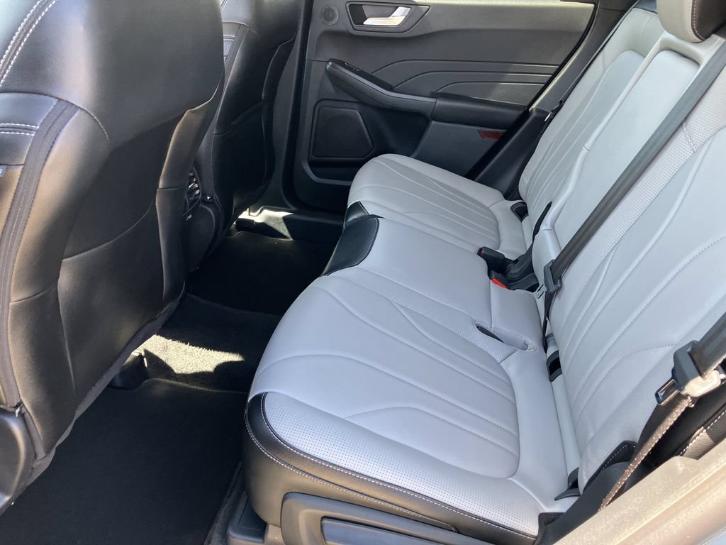 Used 2025 Ford Escape SE w/ PHEV Premium Package FWD image 13
