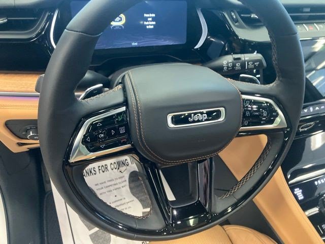 New 2026 Jeep Grand Cherokee Summit w/ Obsidian Package AWD/4WD image 15
