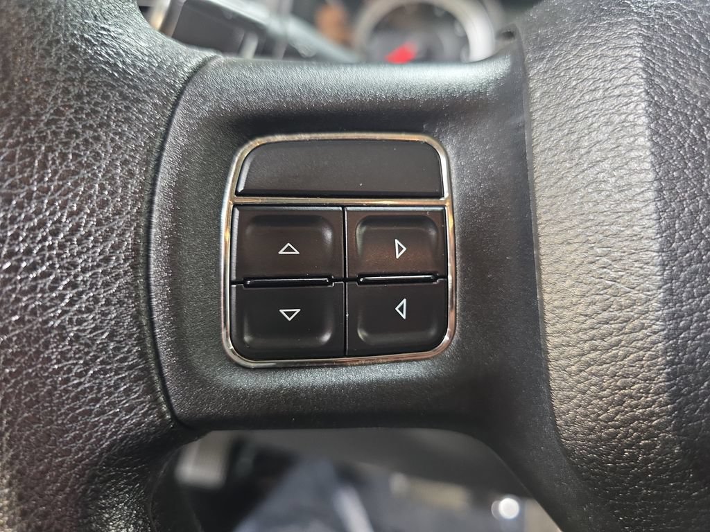 Used 2013 RAM 1500 Express AWD/4WD image 19