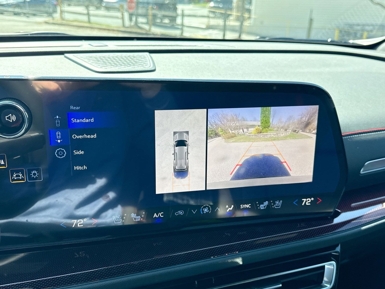 New 2026 Chevrolet Traverse RS image 18